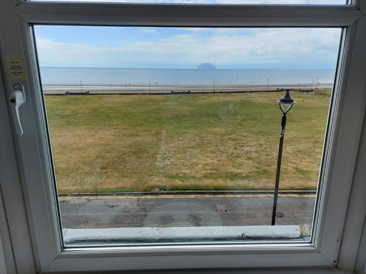 Girvan Guest House Dış mekan fotoğraf